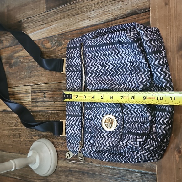 Baggallini Stylish Black and White Women's Crossbody Bag‎ - Picture 7 of 7